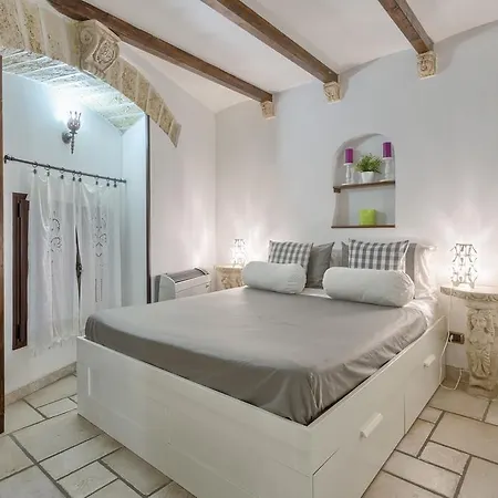 Апартаменты Due Passi Dal Borgo Antico *