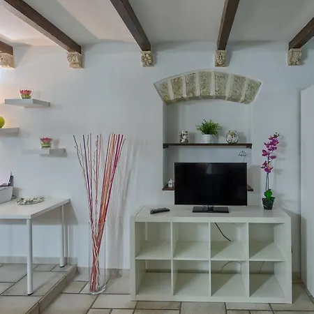 Due Passi Dal Borgo Antico شقة *