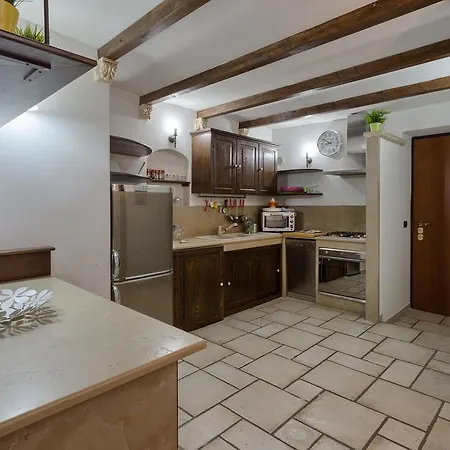 Due Passi Dal Borgo Antico شقة