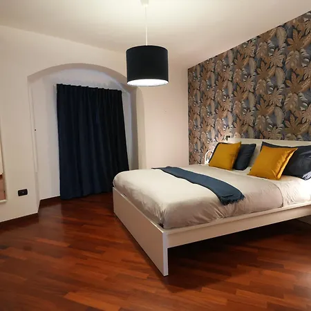 Due Passi Dal Borgo Antico * باري